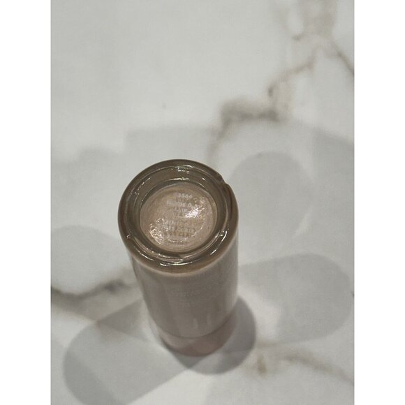 E.L.F Cosmetics HALO GLOW LIQUID FILTER Shade .5 Fair - Picture 7 of 14